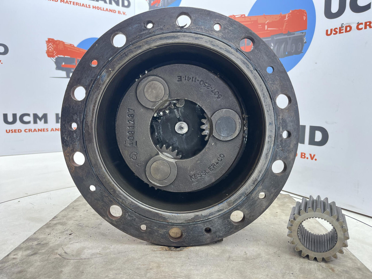 Krupp 70 GMT planetary gear 21-21-63-40-3pl-H135-46 - Final drive for Mobile crane: picture 4 Krupp 70 GMT planetary gear 21-21-63-40-3pl-H135-46 - Final drive for Mobile crane: picture 4