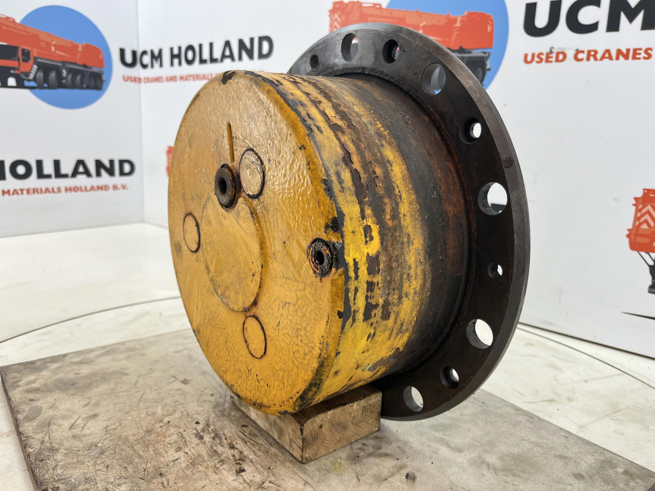 Liebherr LTM 1030-2 planetary gear 17-24-67-32-3pl-H135-46 - Final drive for Mobile crane: picture 2 Liebherr LTM 1030-2 planetary gear 17-24-67-32-3pl-H135-46 - Final drive for Mobile crane: picture 2