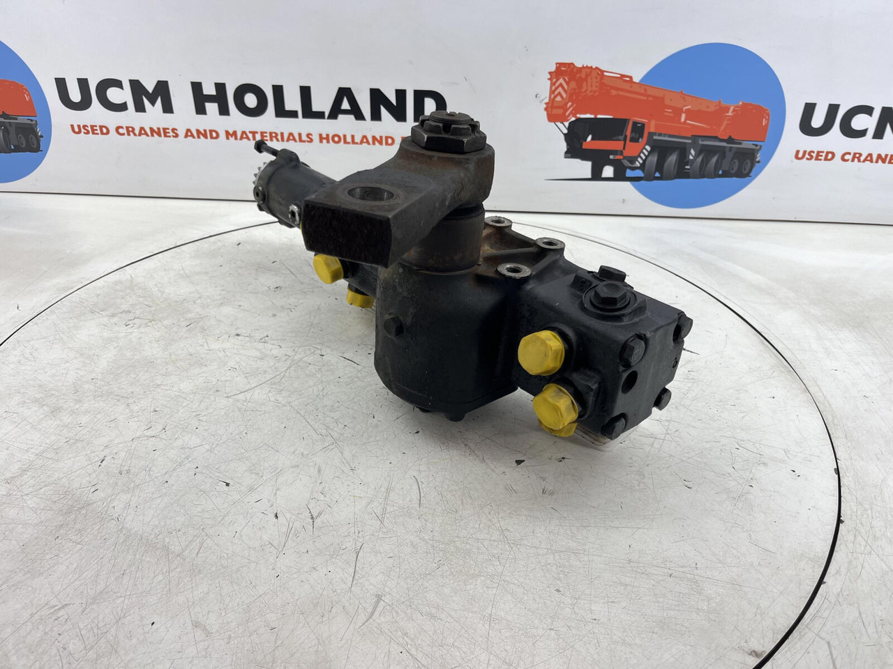 Liebherr LTM 1035-2 Steering box - Steering gear for Mobile crane: picture 3 Liebherr LTM 1035-2 Steering box - Steering gear for Mobile crane: picture 3