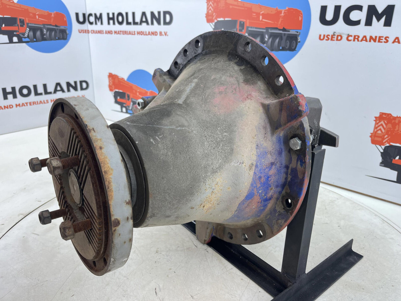 Liebherr LTM 1040-2.1 differential 12x35 axle 2 - Differential gear for Mobile crane: picture 4 Liebherr LTM 1040-2.1 differential 12x35 axle 2 - Differential gear for Mobile crane: picture 4