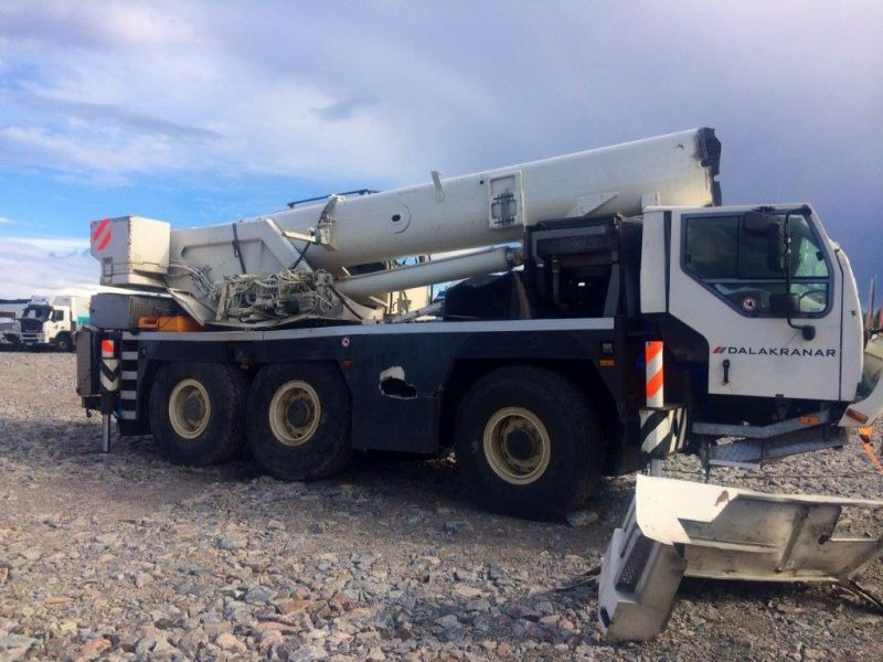 Liebherr LTM 1045-3.1 for parts - Mobile crane: picture 1 Liebherr LTM 1045-3.1 for parts - Mobile crane: picture 1