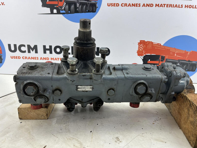 Liebherr LTM 1070 steering box - Steering column for Crane: picture 5 Liebherr LTM 1070 steering box - Steering column for Crane: picture 5
