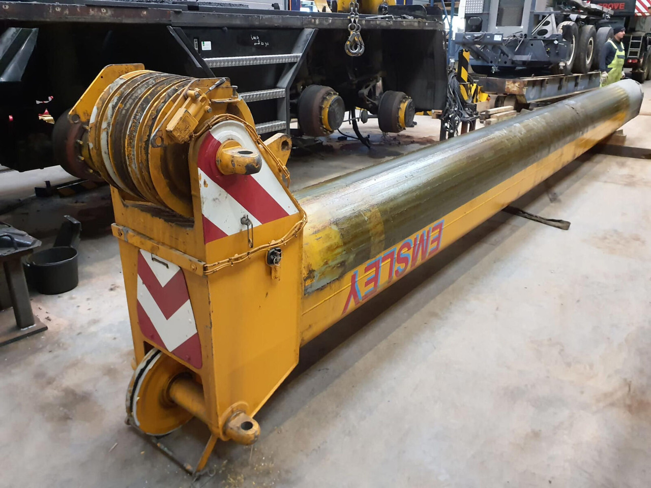 Liebherr LTM 1080-1 telescopic section 5 - Boom for Mobile crane: picture 1 Liebherr LTM 1080-1 telescopic section 5 - Boom for Mobile crane: picture 1