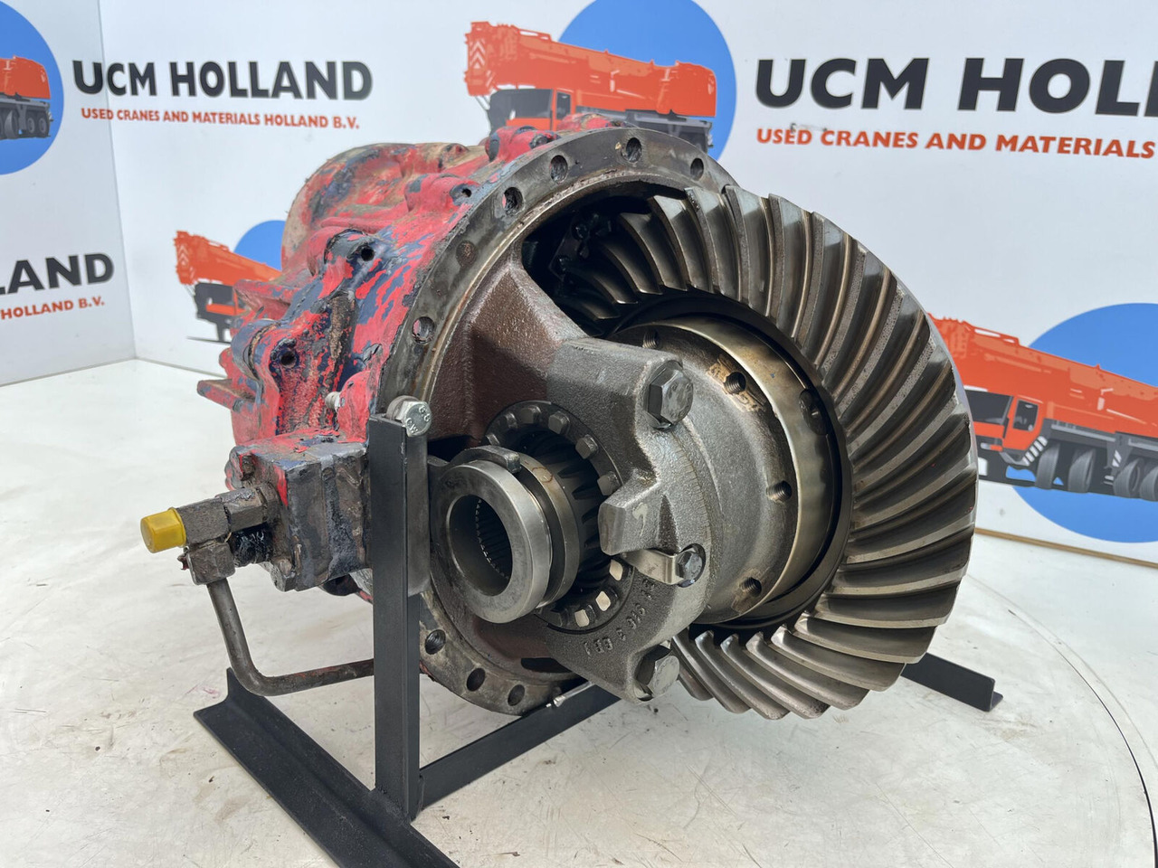 Liebherr LTM 1090 drive through diff 13x35 axle 4 - Differential gear for Mobile crane: picture 1 Liebherr LTM 1090 drive through diff 13x35 axle 4 - Differential gear for Mobile crane: picture 1
