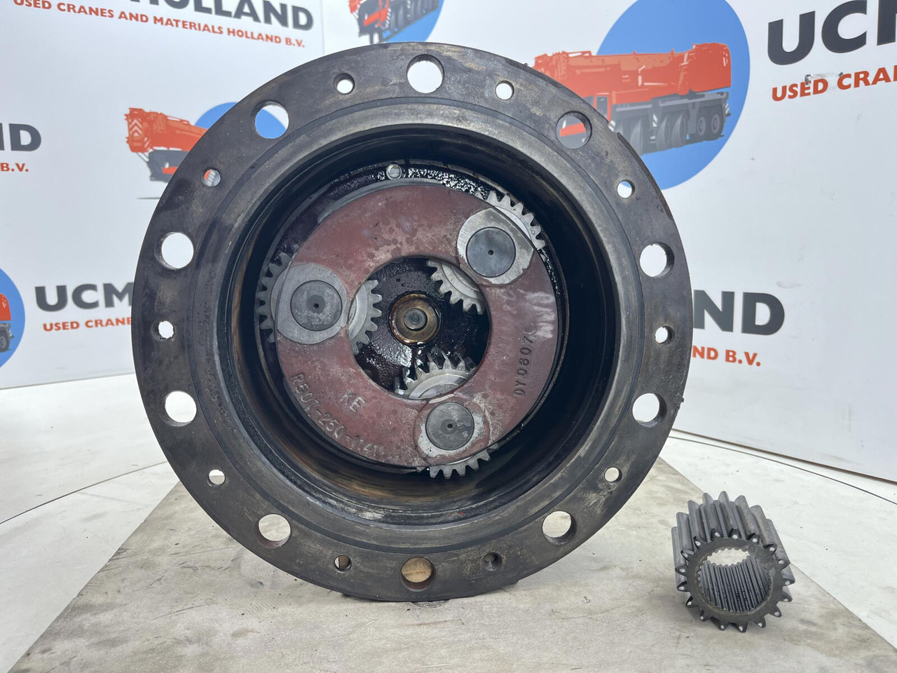 Liebherr LTM 1250-6.1 Planetary gear 22-25-74-40-3pl-H137-46 - Final drive for Mobile crane: picture 5 Liebherr LTM 1250-6.1 Planetary gear 22-25-74-40-3pl-H137-46 - Final drive for Mobile crane: picture 5