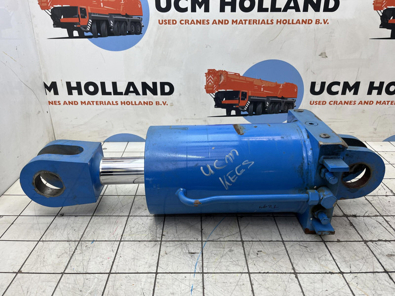 Liebherr LTM 1400-7.1 luffing cylinder TY-frame - Suspension for Crane: picture 4 Liebherr LTM 1400-7.1 luffing cylinder TY-frame - Suspension for Crane: picture 4