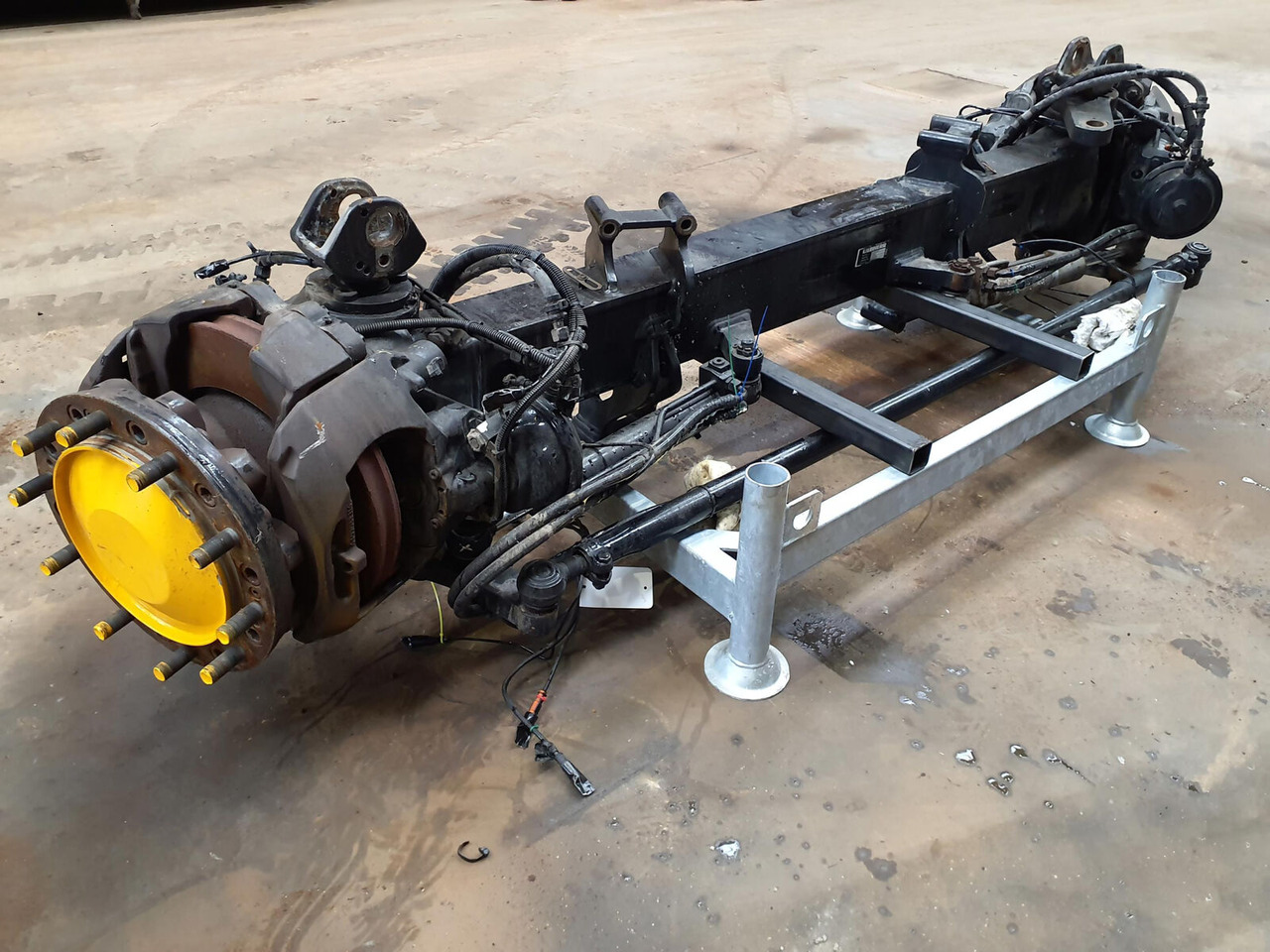 Liebherr LTM 1750-9.1 axle 1 - Axle and parts for Mobile crane: picture 4 Liebherr LTM 1750-9.1 axle 1 - Axle and parts for Mobile crane: picture 4