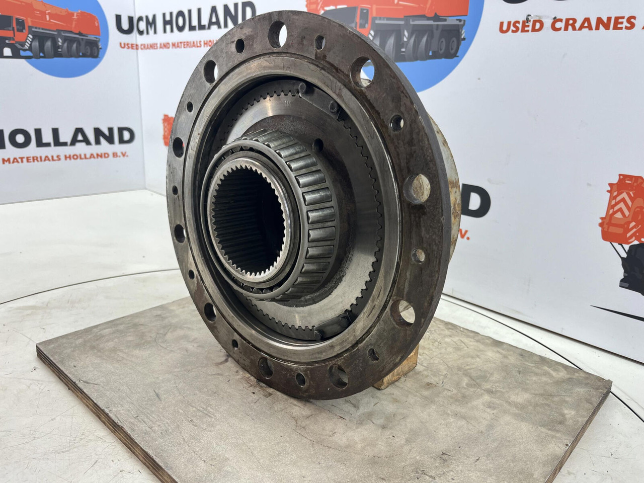 Liebherr Liebherr LTM 1060 planetary gear 22-25-74-38-3pl-H135-46 - Final drive for Mobile crane: picture 3 Liebherr Liebherr LTM 1060 planetary gear 22-25-74-38-3pl-H135-46 - Final drive for Mobile crane: picture 3