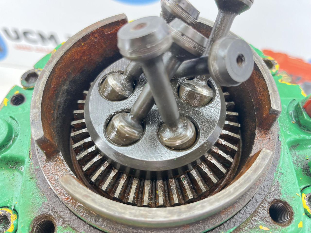 Swing motor for Crane PPM 480 ATT slewing gear: picture 6