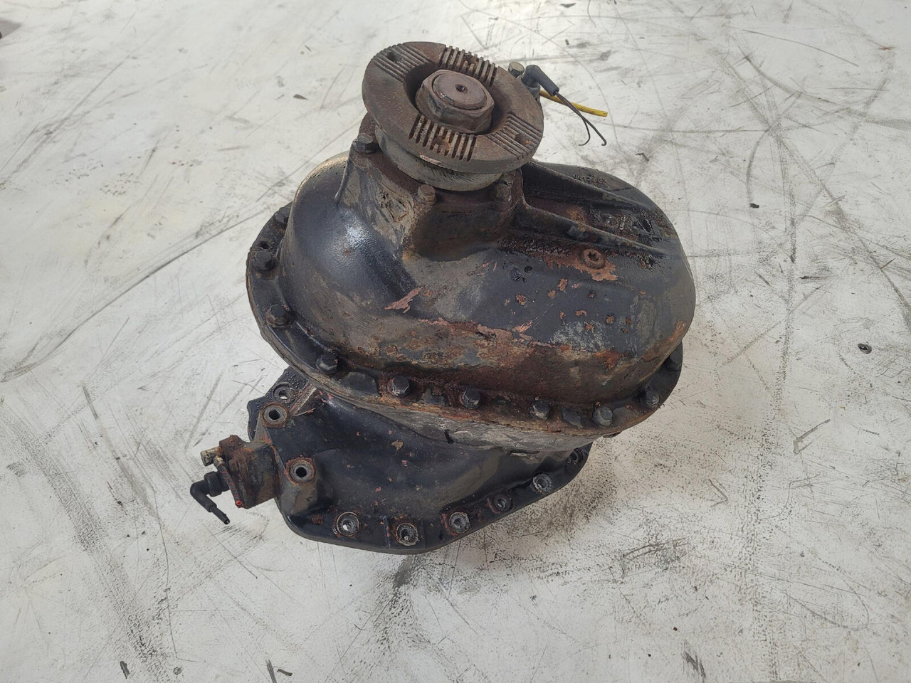 Spierings SK-598 AT 5 mid differential axle 3 - Differential gear for Mobile crane: picture 4 Spierings SK-598 AT 5 mid differential axle 3 - Differential gear for Mobile crane: picture 4