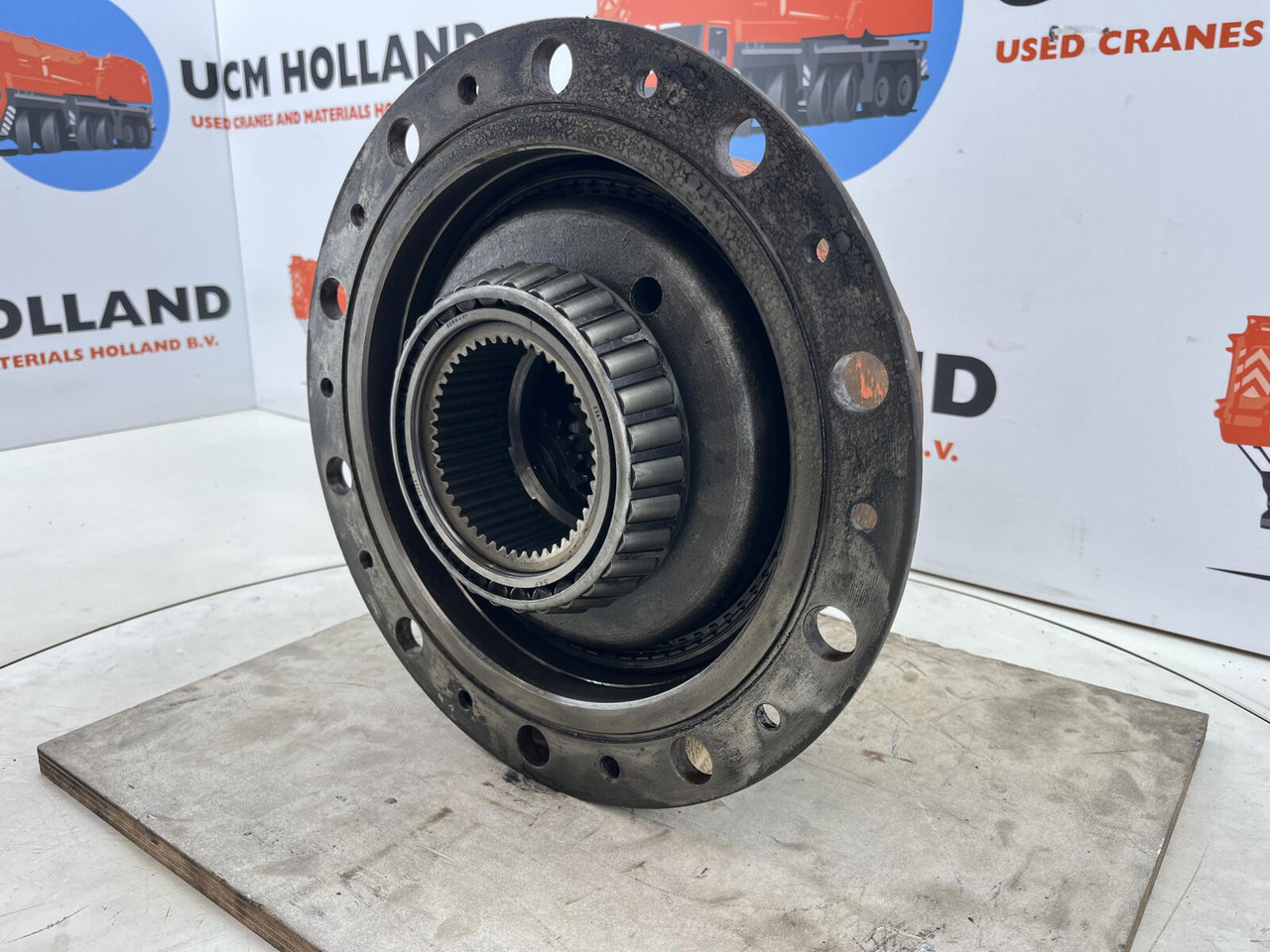 Terex AC 155 planetary gear 17-24-67-32-3pl-H135-46 - Final drive for Mobile crane: picture 3 Terex AC 155 planetary gear 17-24-67-32-3pl-H135-46 - Final drive for Mobile crane: picture 3