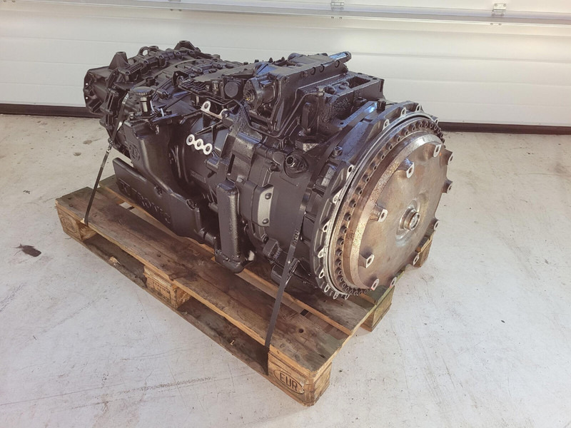 ZF LTM 1250-6.1 gearbox TC tronic 12 AS 3002 TC - Gearbox for Crane: picture 2 ZF LTM 1250-6.1 gearbox TC tronic 12 AS 3002 TC - Gearbox for Crane: picture 2