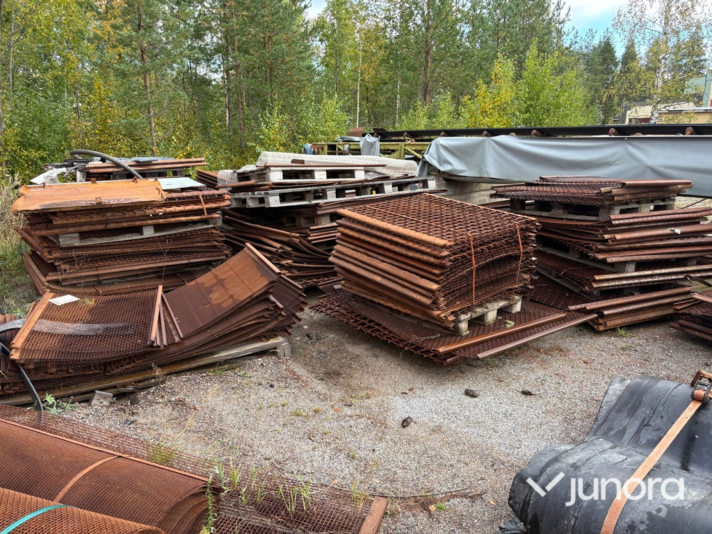 Stort parti såll till stenkross - Attachment for Screener: picture 2 Stort parti såll till stenkross - Attachment for Screener: picture 2
