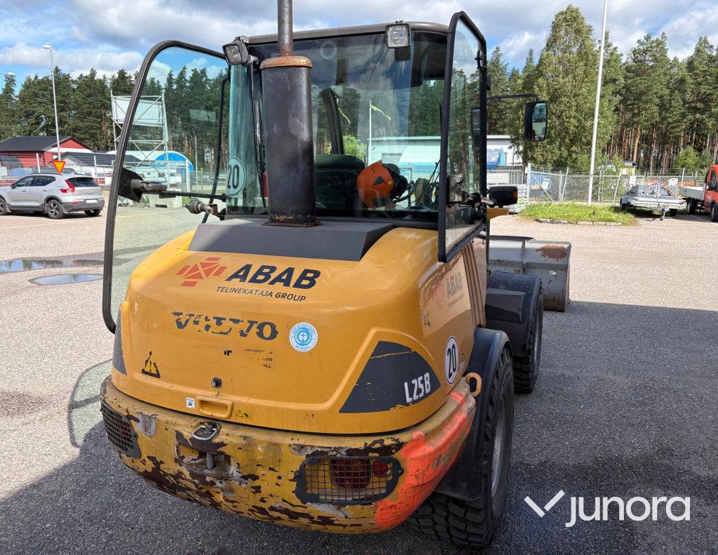 Hjullastare Volvo L25 B - Wheel loader: picture 4 Hjullastare Volvo L25 B - Wheel loader: picture 4