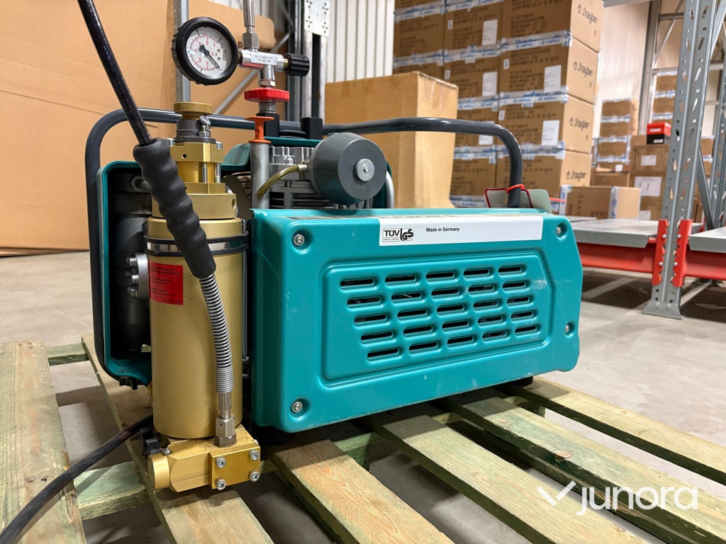 Högtryckskompressor Bauer S30 Junior II - Air compressor: picture 1 Högtryckskompressor Bauer S30 Junior II - Air compressor: picture 1