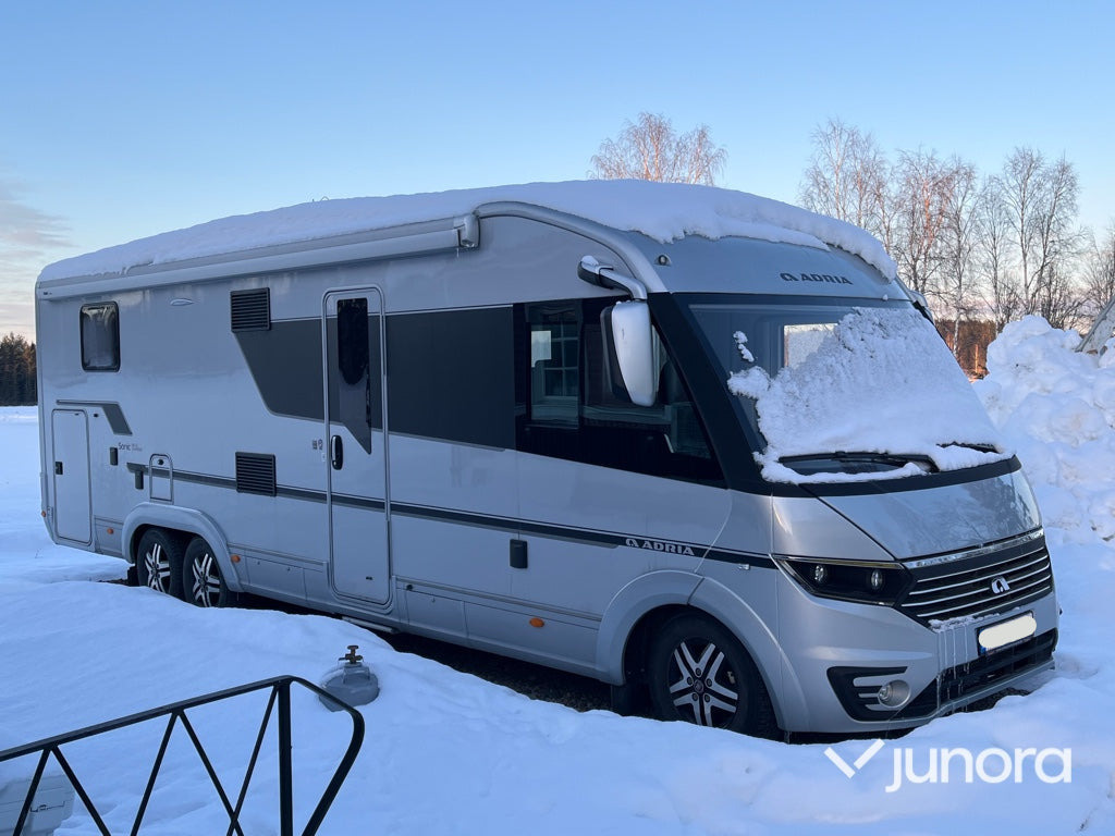 Husbil - Adria Sonic 810 SL Supreme - Integrated motorhome: picture 4 Husbil - Adria Sonic 810 SL Supreme - Integrated motorhome: picture 4