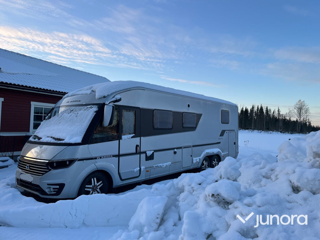 Husbil - Adria Sonic 810 SL Supreme - Integrated motorhome: picture 2 Husbil - Adria Sonic 810 SL Supreme - Integrated motorhome: picture 2