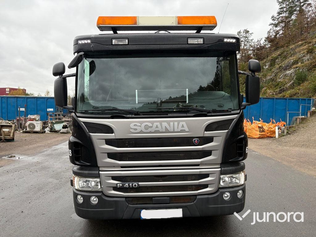 Kranbil - Scania P410 med Hiab 138 - Dropside/ Flatbed truck, Crane truck: picture 2 Kranbil - Scania P410 med Hiab 138 - Dropside/ Flatbed truck, Crane truck: picture 2
