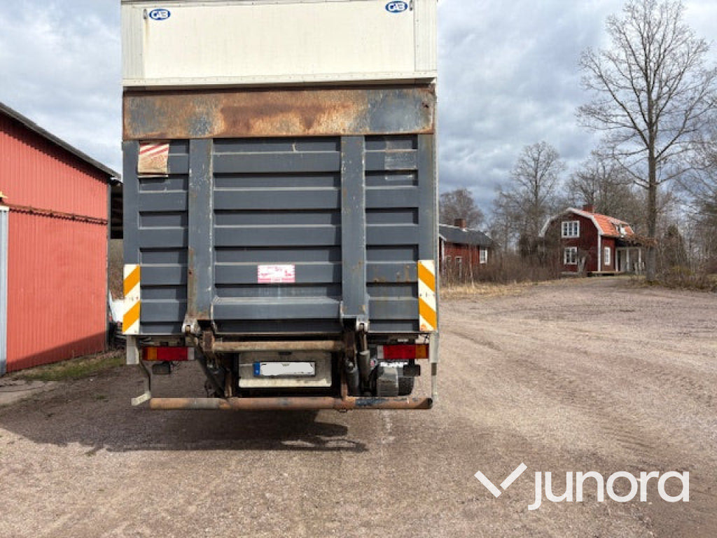 Lastbil - Scania P94 - Box truck: picture 4 Lastbil - Scania P94 - Box truck: picture 4