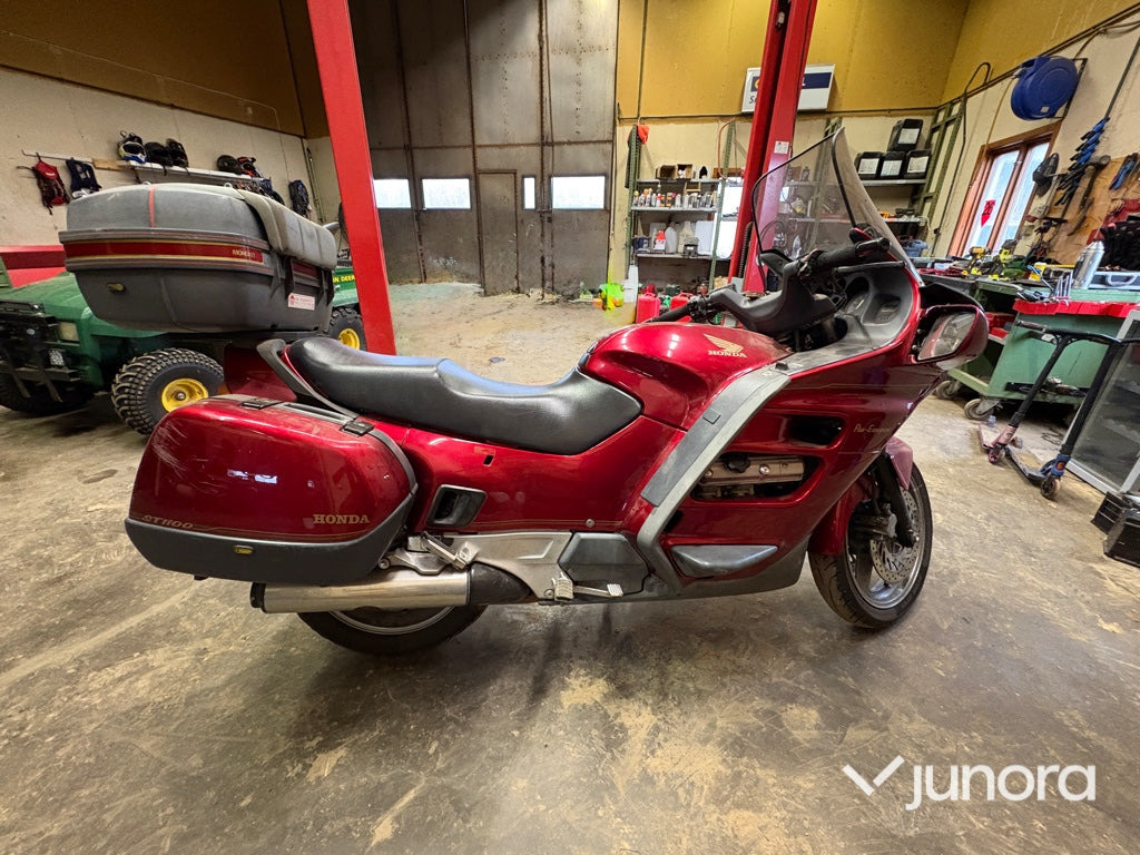 Motorcykel - Honda ST1100 PAN EUROPEA - Motorcycle: picture 4 Motorcykel - Honda ST1100 PAN EUROPEA - Motorcycle: picture 4