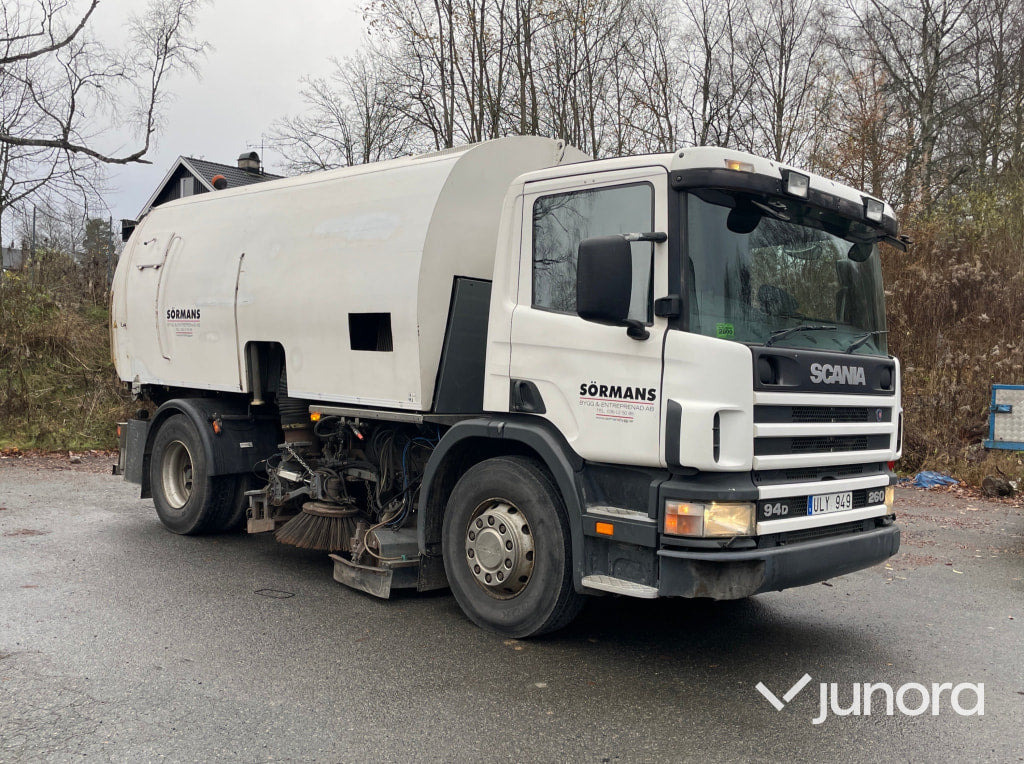 Sop och Uppsamlarbil Scania 94D / 260 - Other machinery: picture 1 Sop och Uppsamlarbil Scania 94D / 260 - Other machinery: picture 1