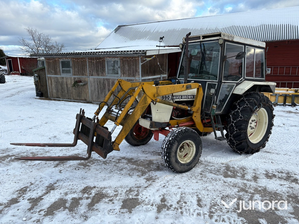 Traktor - David Brown 990 med lastare - Farm tractor: picture 1 Traktor - David Brown 990 med lastare - Farm tractor: picture 1
