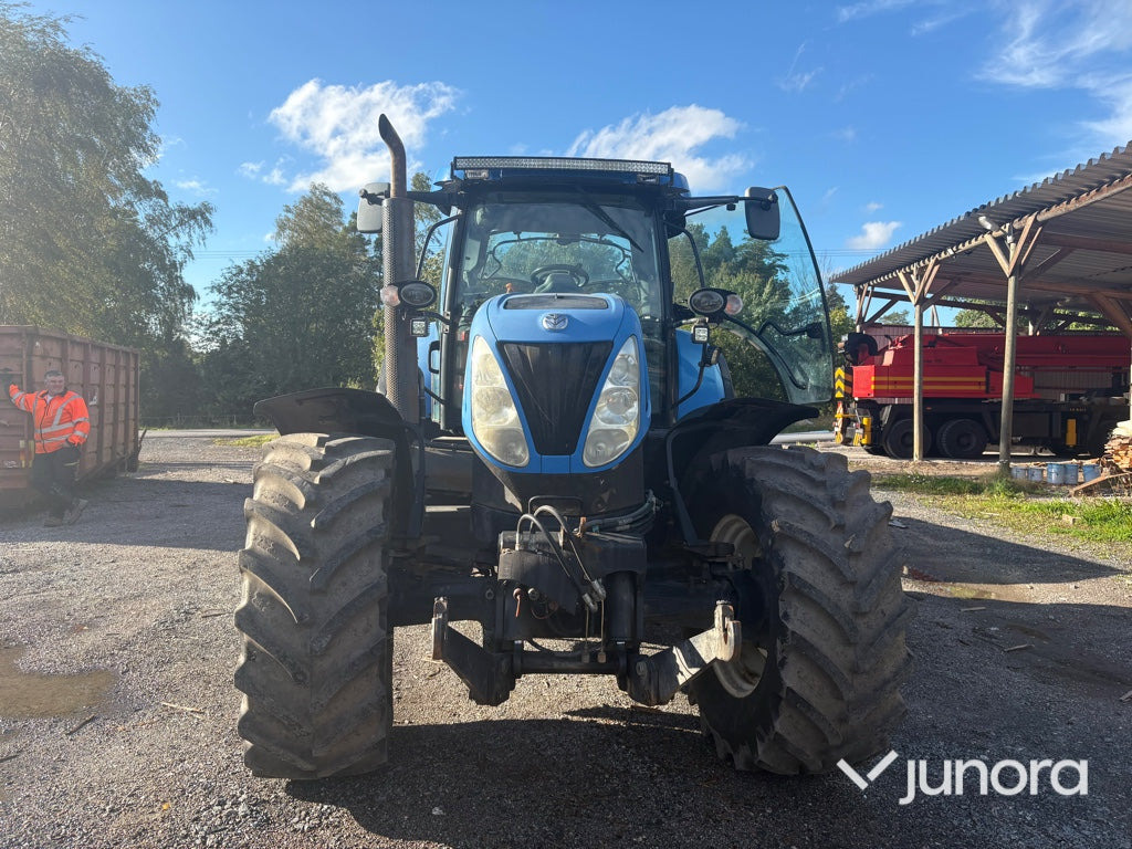 Traktor - New Holland, T7040 - Farm tractor: picture 2 Traktor - New Holland, T7040 - Farm tractor: picture 2