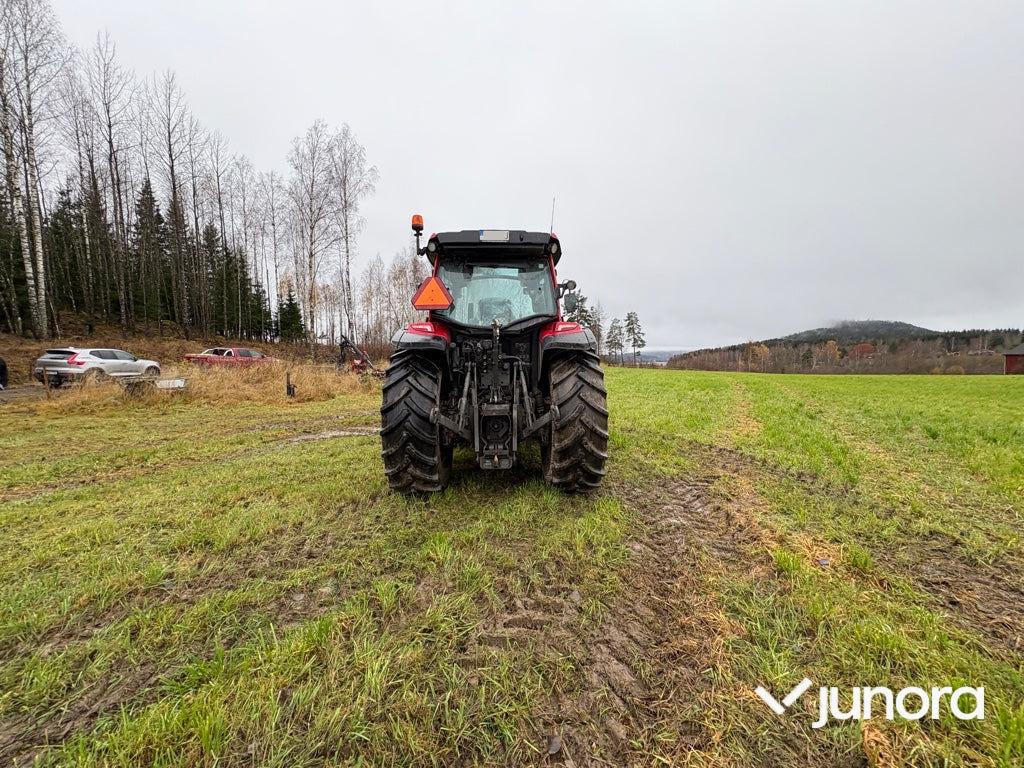 Traktor - Valtra A115 - Farm tractor: picture 4 Traktor - Valtra A115 - Farm tractor: picture 4