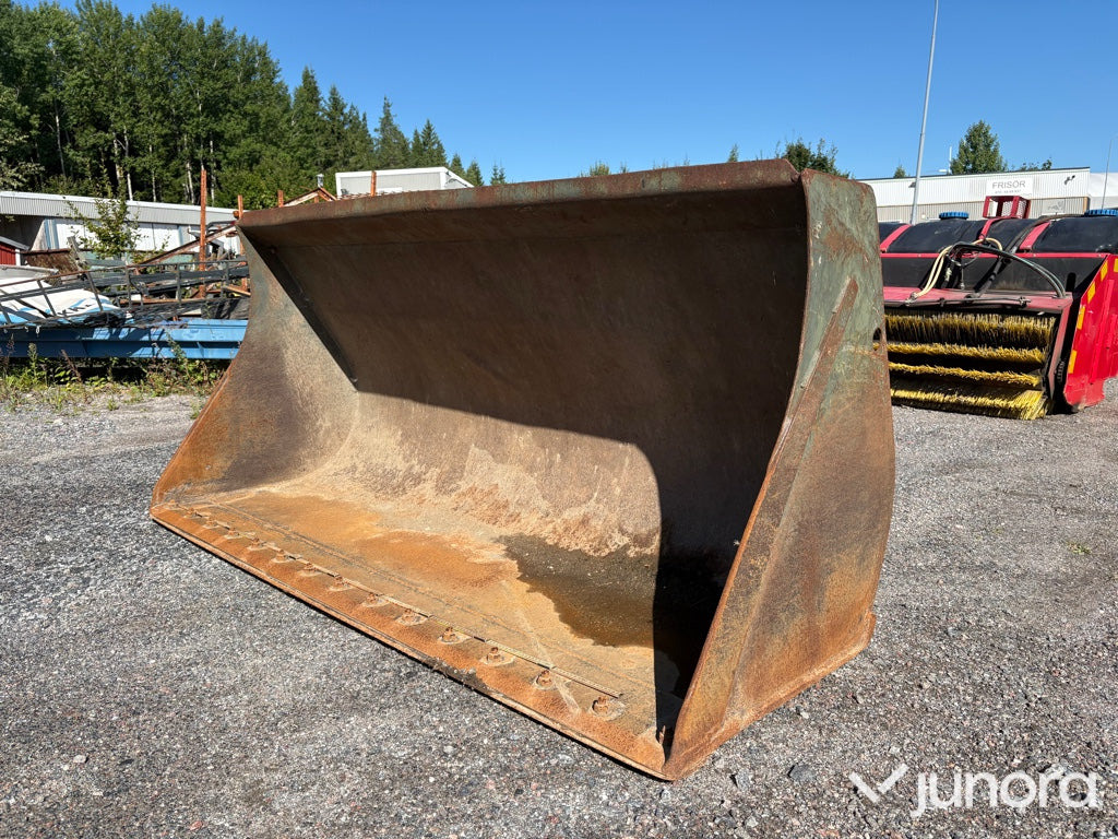 Volvo Sandskopa/grusskopa - Loader bucket: picture 1 Volvo Sandskopa/grusskopa - Loader bucket: picture 1