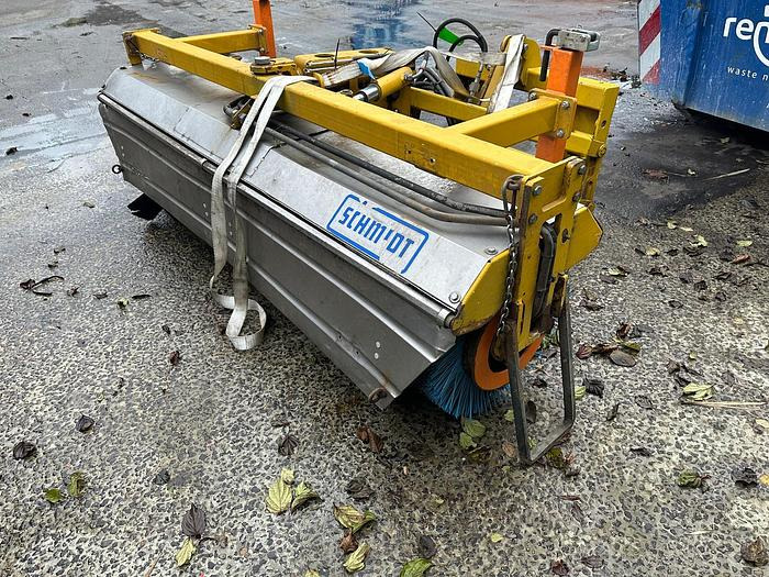 Aebi-Schmidt VKS 22-H - Broom: picture 5 Aebi-Schmidt VKS 22-H - Broom: picture 5