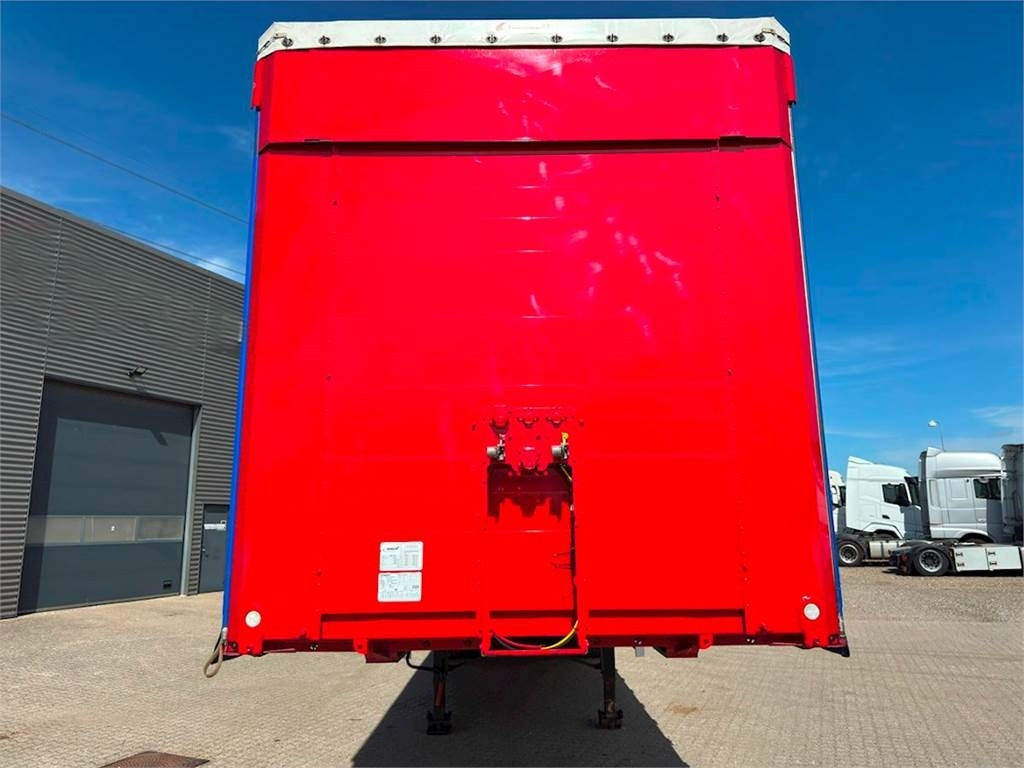 Hangler 3-aks gardintrailer hævetag + skydetag - Curtainsider semi-trailer: picture 2 Hangler 3-aks gardintrailer hævetag + skydetag - Curtainsider semi-trailer: picture 2