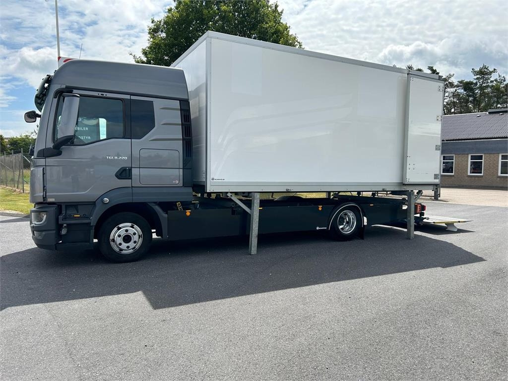 MAN TGL 8-220 4x2 BL incl. 2 stk veksellad - Container transporter/ Swap body truck: picture 4 MAN TGL 8-220 4x2 BL incl. 2 stk veksellad - Container transporter/ Swap body truck: picture 4