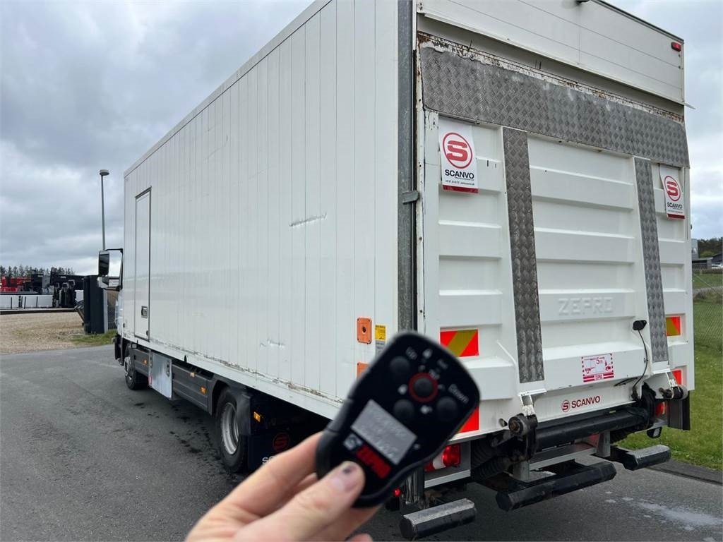 Mercedes-Benz Atego 1224 LnR - Box truck: picture 3 Mercedes-Benz Atego 1224 LnR - Box truck: picture 3