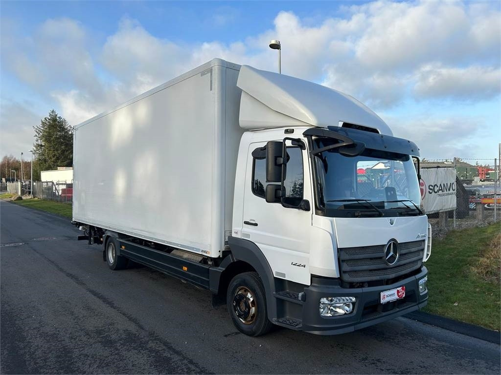 Mercedes-Benz Atego 1224 LnR - Box truck: picture 4 Mercedes-Benz Atego 1224 LnR - Box truck: picture 4
