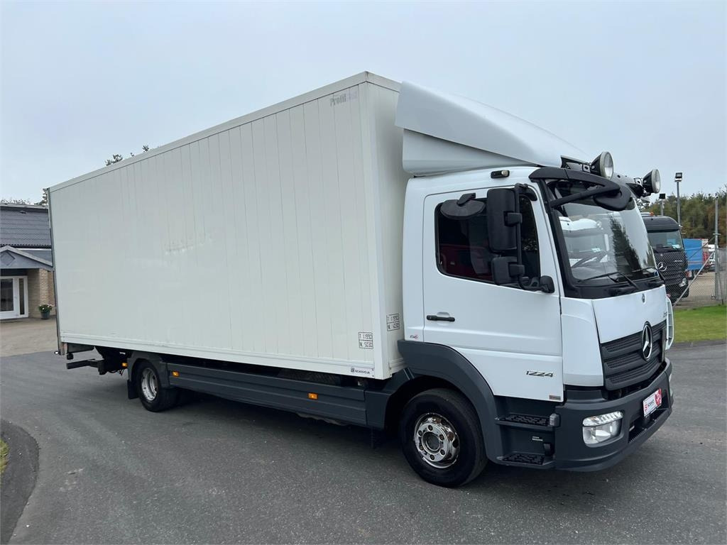 Mercedes-Benz Atego 1224 LnR - Box truck: picture 4 Mercedes-Benz Atego 1224 LnR - Box truck: picture 4