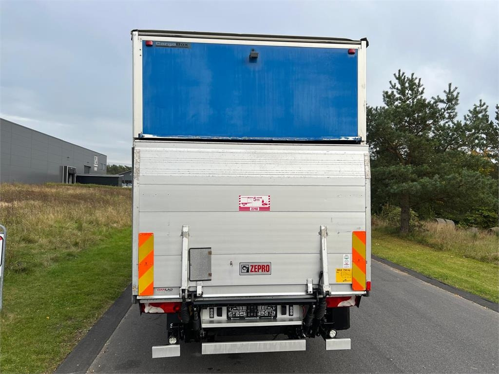 Mercedes-Benz Sprinter 516 CDI - Box truck: picture 5 Mercedes-Benz Sprinter 516 CDI - Box truck: picture 5