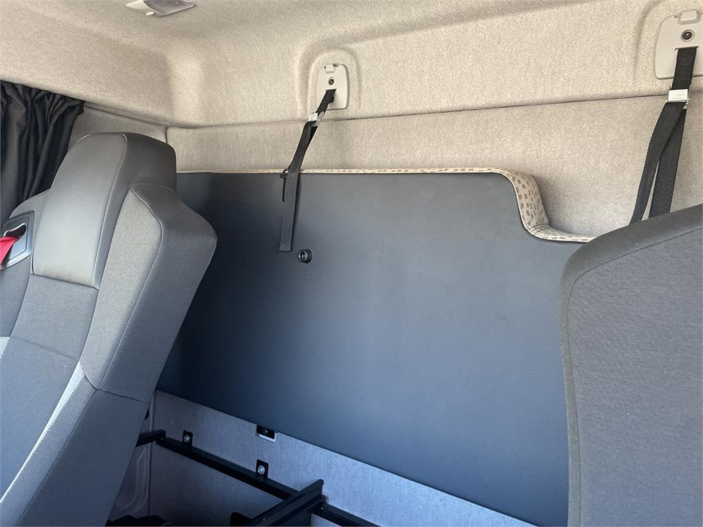 Box truck Renault D280 Premium: picture 16