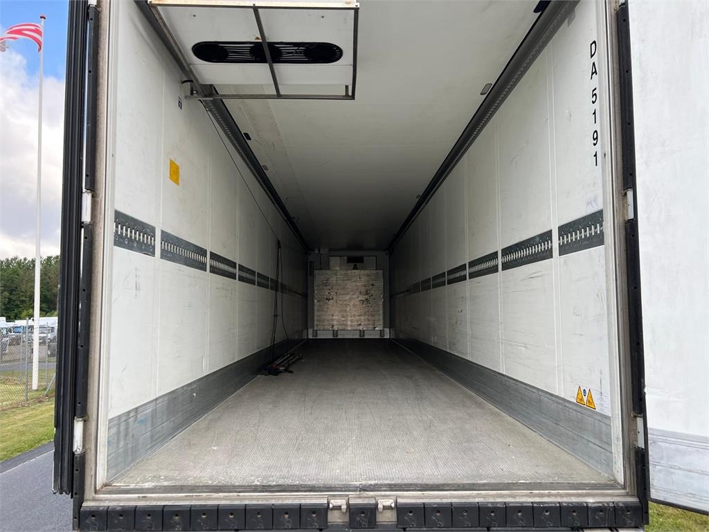 Refrigerator semi-trailer Schmitz SCB*S3B Dobbelt compartment: picture 9