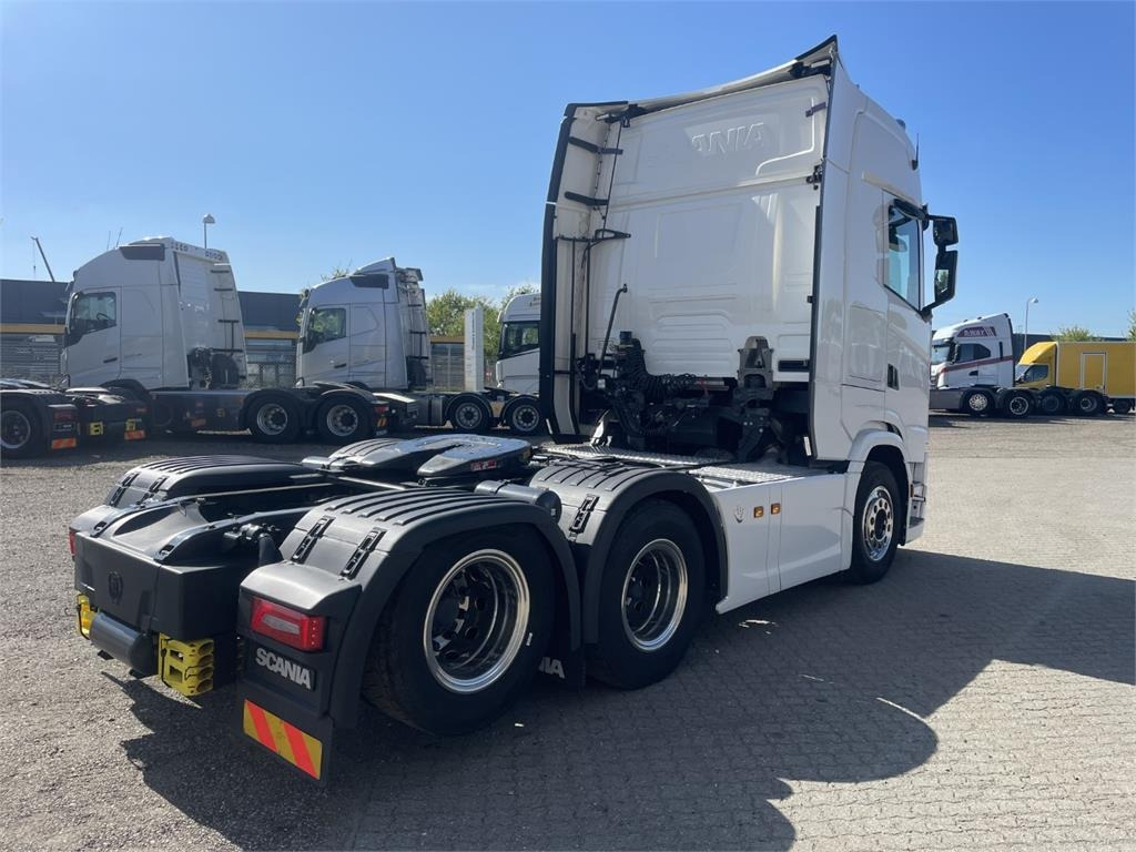 Scania S660 A 6x2 NB 2950 - Tractor unit: picture 2 Scania S660 A 6x2 NB 2950 - Tractor unit: picture 2