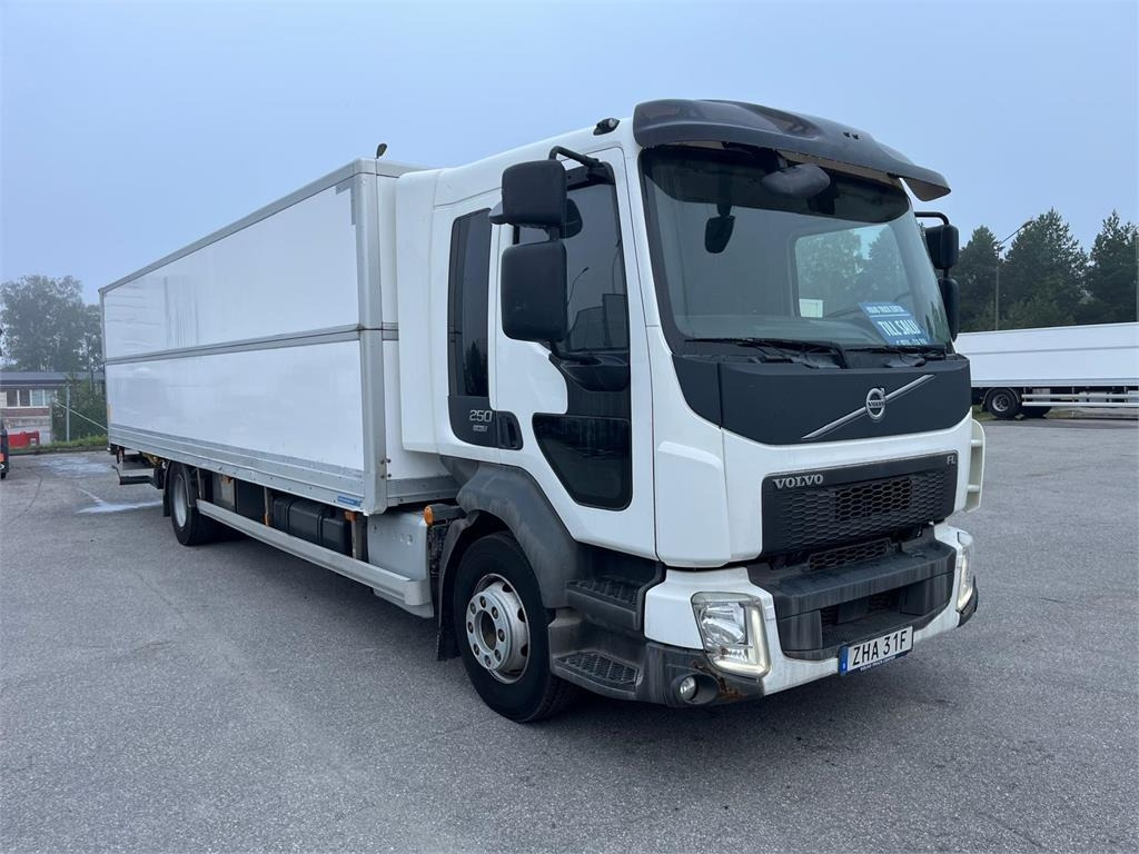 Volvo FL 250 16 ton - Box truck: picture 3 Volvo FL 250 16 ton - Box truck: picture 3