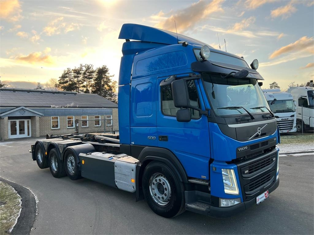 Volvo FM500 8x2 - Hook lift truck: picture 2 Volvo FM500 8x2 - Hook lift truck: picture 2