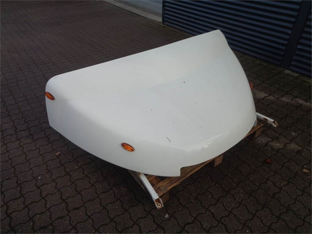 Volvo Tagspoiler til Volvo FL  - Aerodynamics/ Spoiler for Truck: picture 3 Volvo Tagspoiler til Volvo FL  - Aerodynamics/ Spoiler for Truck: picture 3