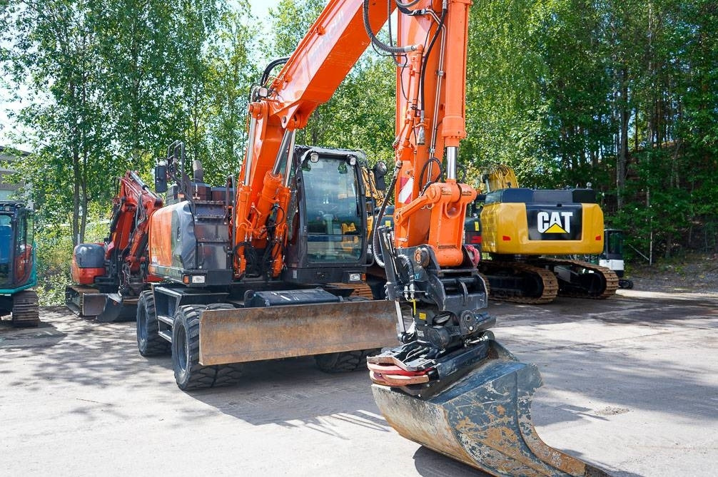 Hitachi ZX 140 W-6 - Wheel excavator: picture 5 Hitachi ZX 140 W-6 - Wheel excavator: picture 5