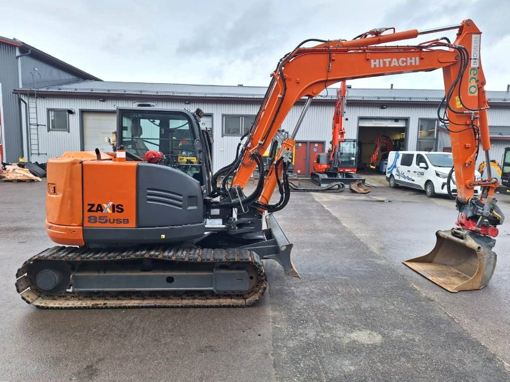 Hitachi ZX85USB-5 PYÖRITTÄJÄLLÄ  - Mini excavator: picture 5 Hitachi ZX85USB-5 PYÖRITTÄJÄLLÄ  - Mini excavator: picture 5