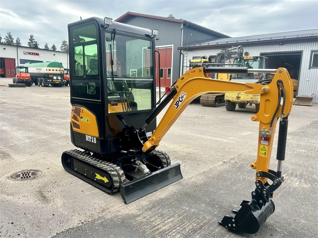JPC HT18 HYTILLÄ KUIN UUSI - Mini excavator: picture 5 JPC HT18 HYTILLÄ KUIN UUSI - Mini excavator: picture 5