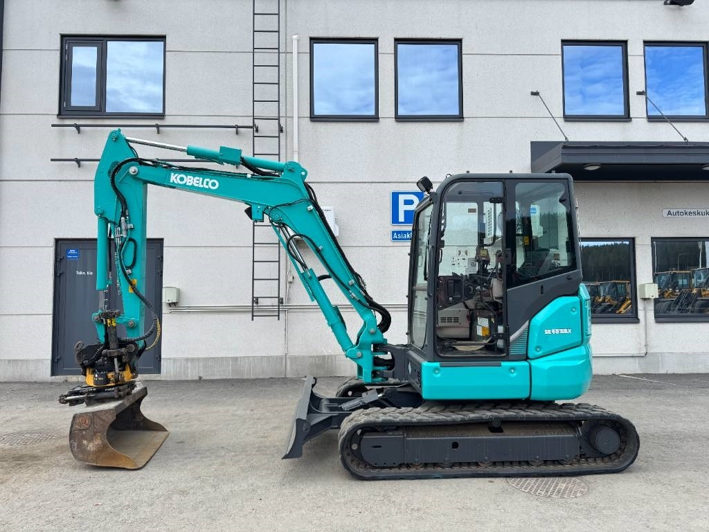 Kobelco SK45SRX-6 Pyörittäjä pihdeillä - Mini excavator: picture 1 Kobelco SK45SRX-6 Pyörittäjä pihdeillä - Mini excavator: picture 1