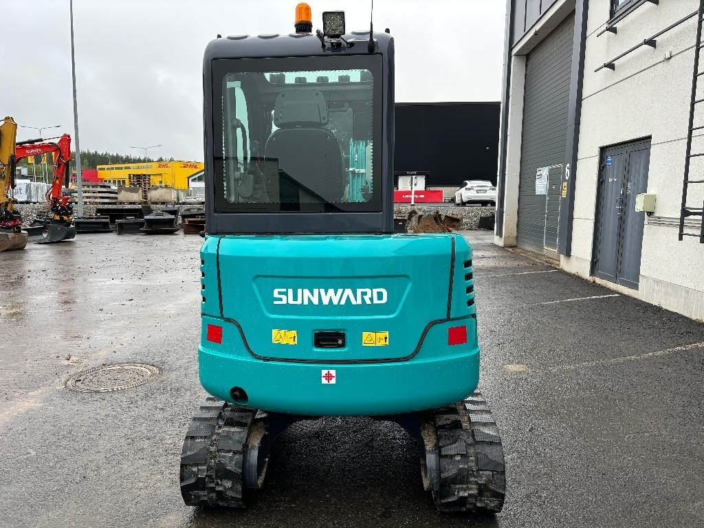 Sunward SWE25F KUIN UUSI - Mini excavator: picture 3 Sunward SWE25F KUIN UUSI - Mini excavator: picture 3