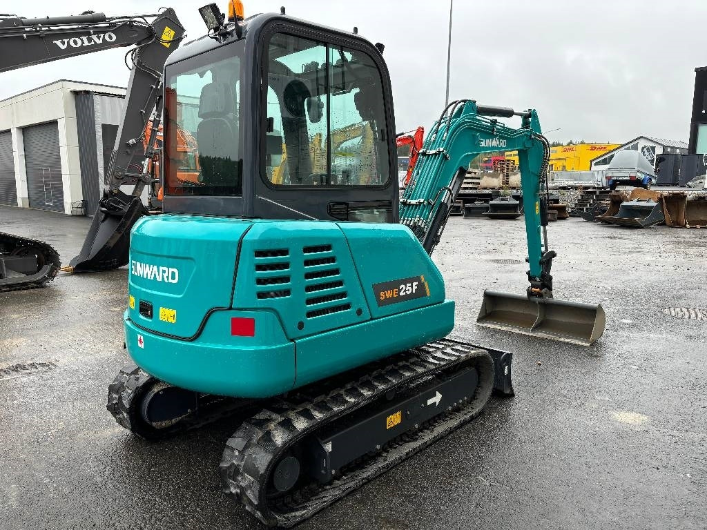 Sunward SWE25F KUIN UUSI - Mini excavator: picture 4 Sunward SWE25F KUIN UUSI - Mini excavator: picture 4