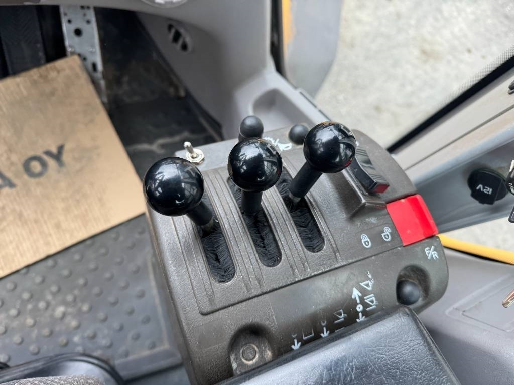 Wheel loader Volvo L 60 F: picture 15