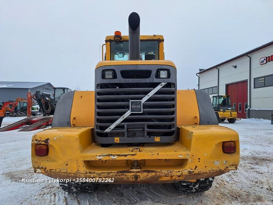 Volvo L120E - Wheel loader: picture 3 Volvo L120E - Wheel loader: picture 3
